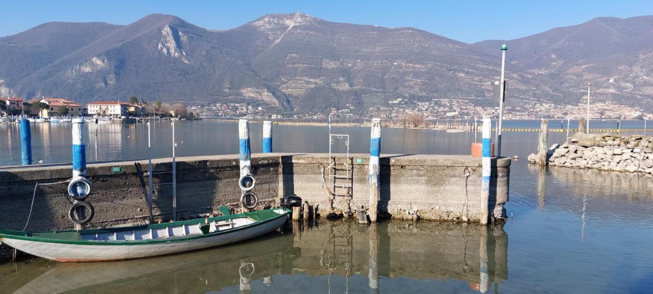 Chez Ary: Sulla Strada Del Lago Clusane Extérieur photo